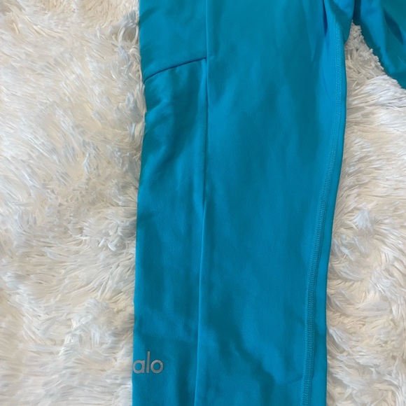 Women’s, 2 piece sports bra & leggings set - Picture 5 of 10